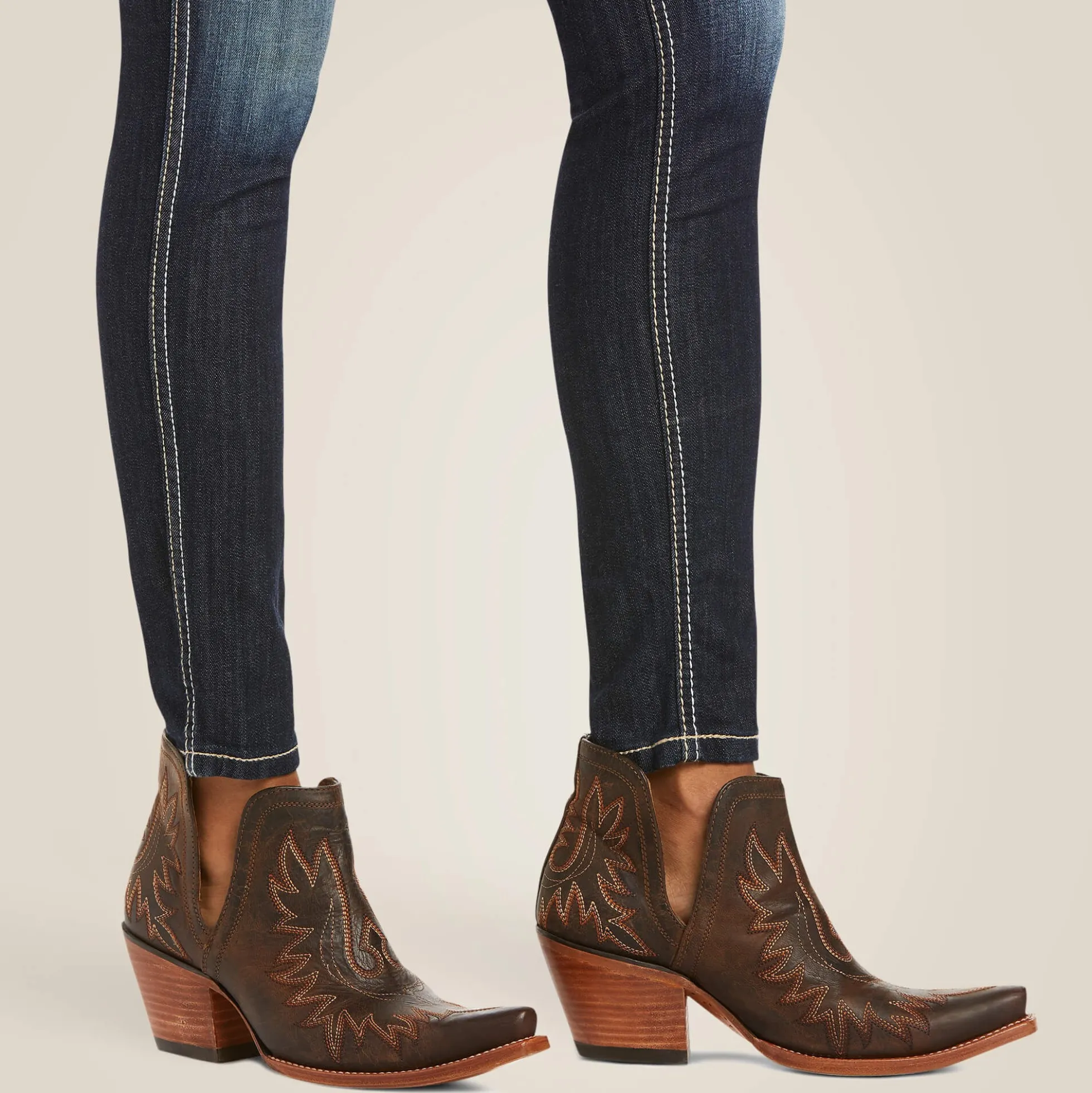 Mid Rise Outseam Ella Skinny Jean