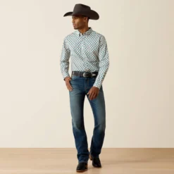 M7 Slim Trent Classic Rise Straight Leg Jeans
