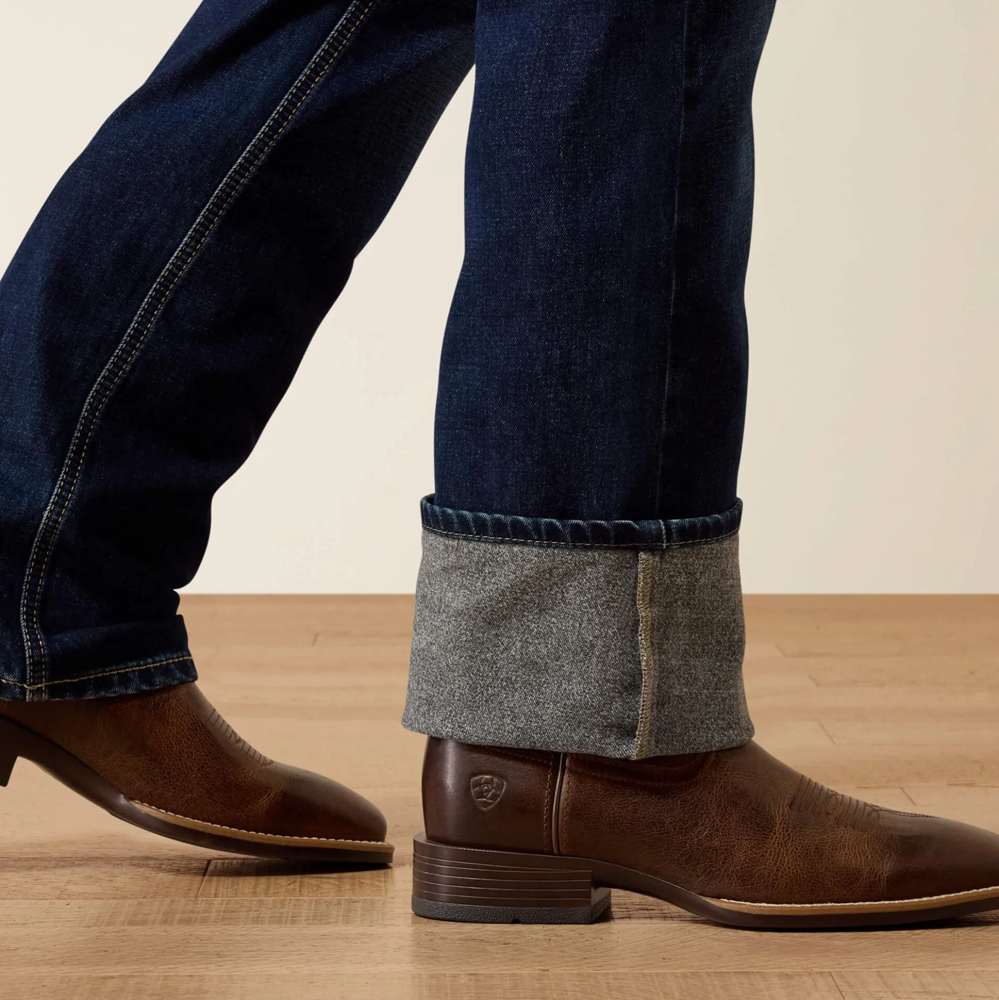 M5 Straight Acclimatize Gideon Straight Leg Jean