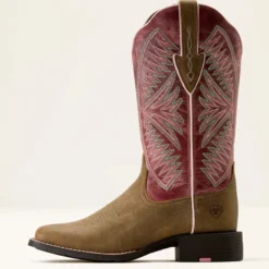 Round Up Ruidoso Wide Square Toe Western Boot