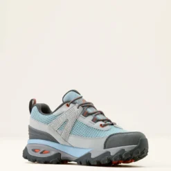 Traverse Low Waterproof Hiking Shoe