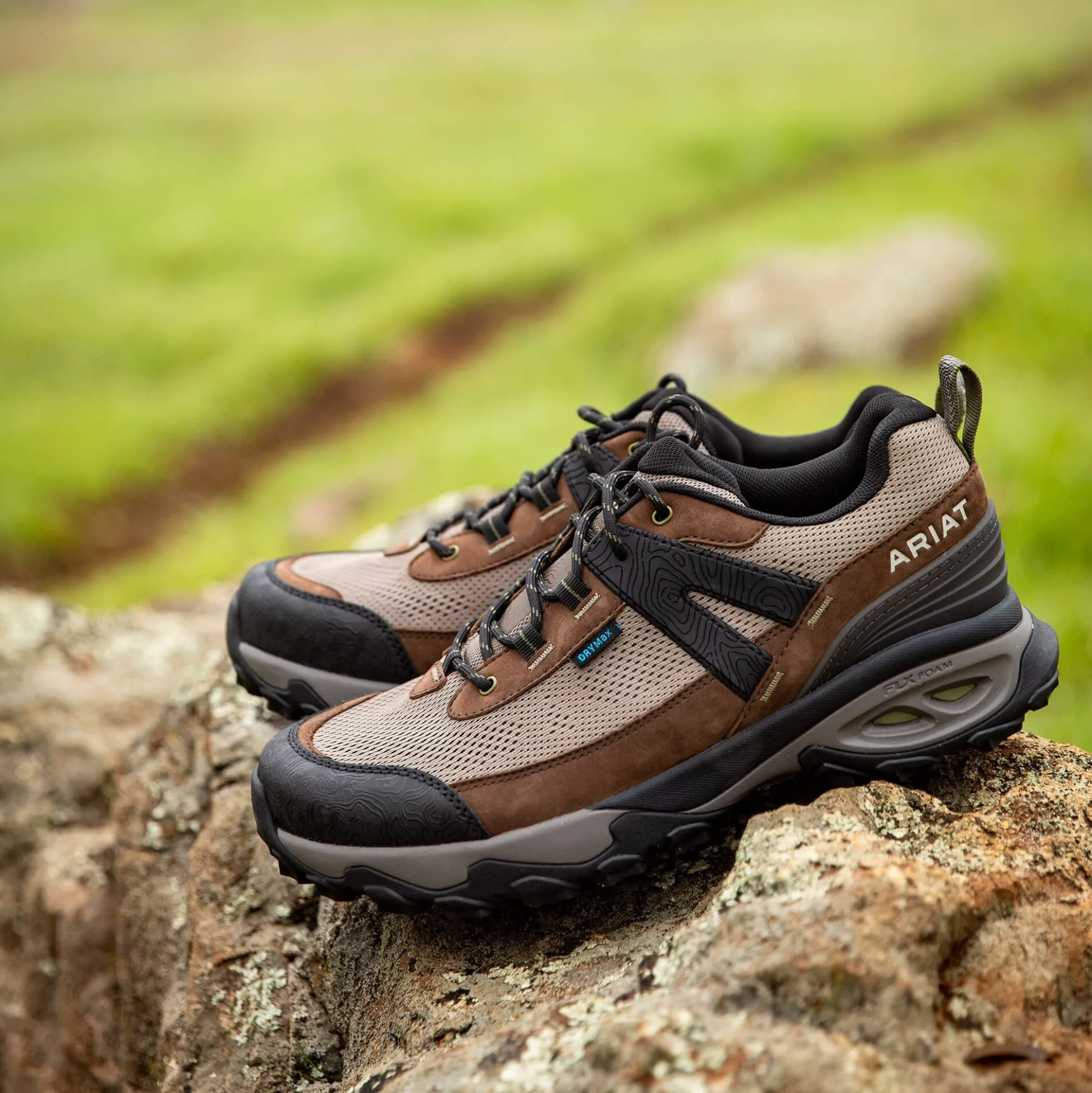 Traverse Low Waterproof Hiking Shoe