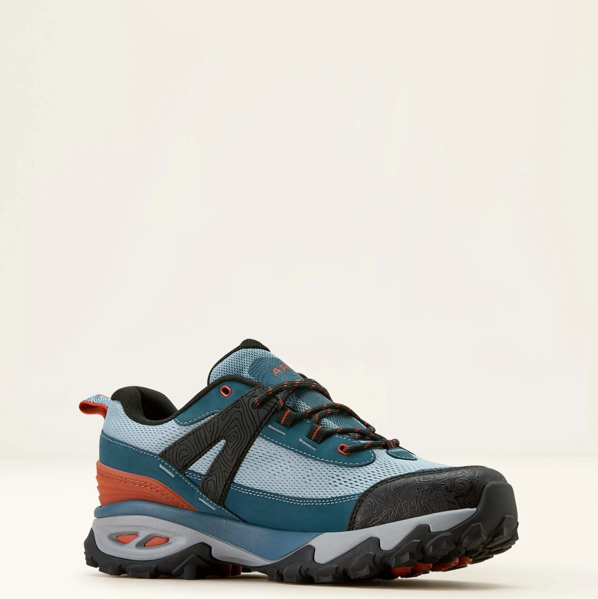 Traverse Low Waterproof Hiking Shoe